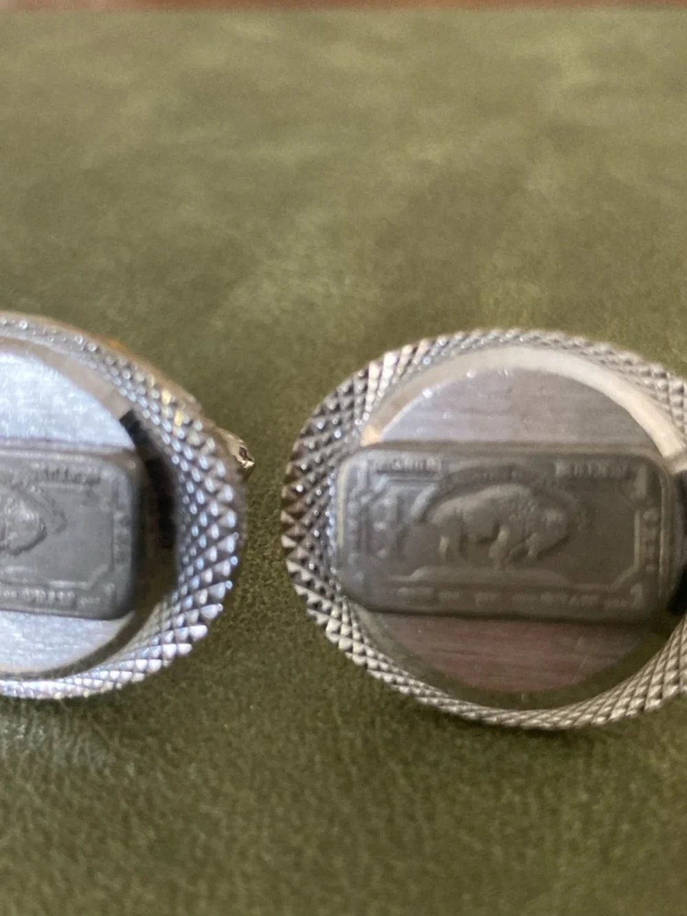 1 Gram Titanium Buffalo Bullion Bar Cufflinks Vintage Silver Tone USA